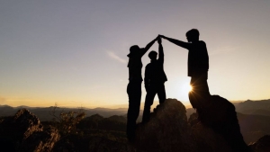 Building Resilience In Your Marketing Team: Creating Stability When Economic Signals Are Mixed